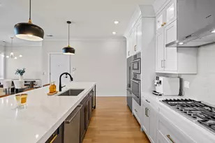 2745 W Lawrence Ave, Chicago, IL 60625 - Photo 8