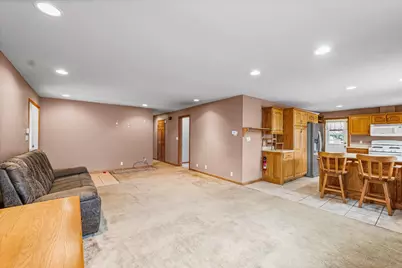 2801 W William Street, Champaign, IL 61821 - Photo 6