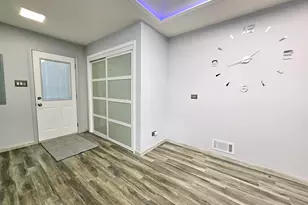 7806 W 83rd St, Bridgeview, IL 60455 - Photo 12