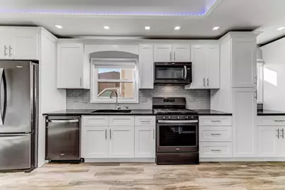 7806 W 83rd Street, Bridgeview, IL 60455 - Photo 8