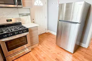 438 E 49th St, Chicago, IL 60615 - Photo 8