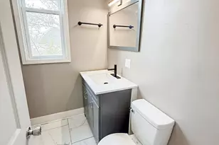 438 E 49th St, Chicago, IL 60615 - Photo 10