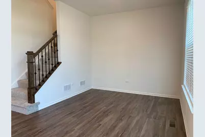 285 Lakeshore Drive, Oswego, IL 60543 - Photo 10