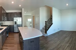 285 Lakeshore Dr, Oswego, IL 60543 - Photo 12