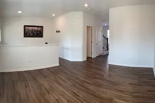 285 Lakeshore Dr, Oswego, IL 60543 - Photo 4