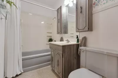 851 Crest Avenue, Elk Grove Village, IL 60007 - Photo 16