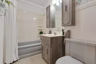 851 Crest Ave, Elk Grove Village, IL 60007 - Photo 16