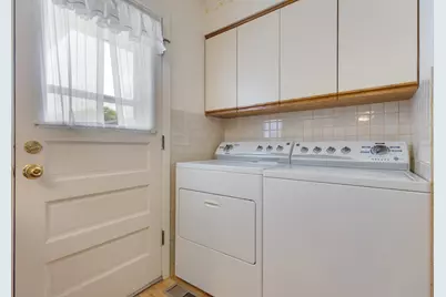 851 Crest Avenue, Elk Grove Village, IL 60007 - Photo 10