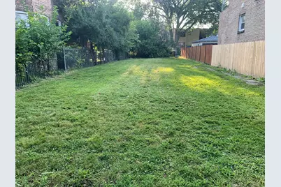 144 N Laramie Avenue, Chicago, IL 60644 - Photo 1