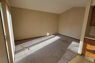 1317 Spalding Dr, Mundelein, IL 60060 - Photo 8