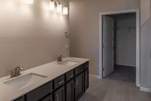 3262 Oak Creek Ln, Aurora, IL 60503 - Photo 12