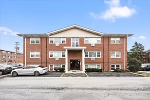 10154 Hartford Ct, Schiller Park, IL 60176 - Photo 1