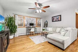 10154 Hartford Ct, Schiller Park, IL 60176 - Photo 4