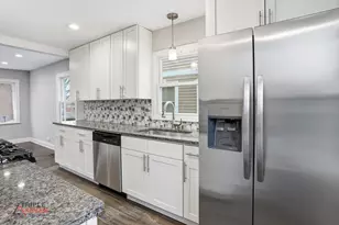 7725 S St Louis Ave, Chicago, IL 60652 - Photo 8