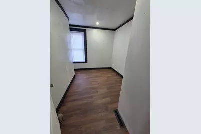 525 S Lasalle Street, Aurora, IL 60505 - Photo 10