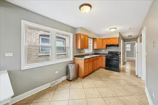 11709 S Peoria St, Chicago, IL 60643 - Photo 4