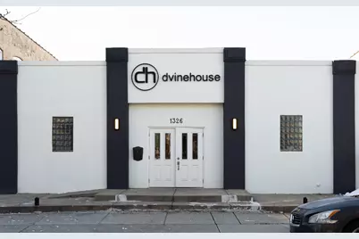 1326 N Hamlin Avenue, Chicago, IL 60651 - Photo 1