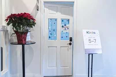 1326 N Hamlin Avenue, Chicago, IL 60651 - Photo 4