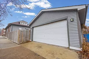 7359 S Vernon Ave, Chicago, IL 60619 - Photo 2