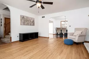 2501 Meadow View Ln, Rockford, IL 61102 - Photo 10