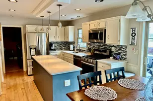 605 Dorchester Ct, Naperville, IL 60565 - Photo 4