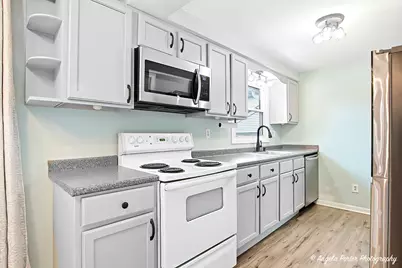 5703 Fox Lake Road, McHenry, IL 60051 - Photo 4