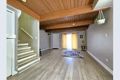 319 Meadow Green Lane, Round Lake Beach, IL 60073 - Photo 6