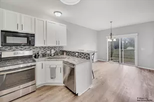 341 John M Boor Dr, Gilberts, IL 60136 - Photo 6