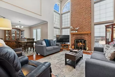 [Address not provided], Schaumburg, IL 60193 - Photo 8