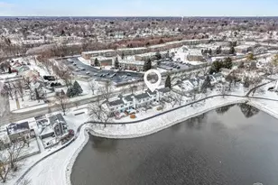 1712 Coach Dr, Naperville, IL 60565 - Photo 32