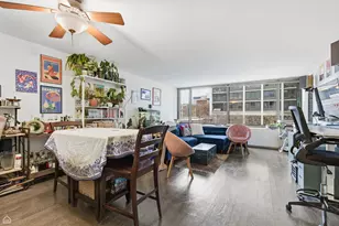 1555 N Sandburg Terrace, Chicago, IL 60610 - Photo 2