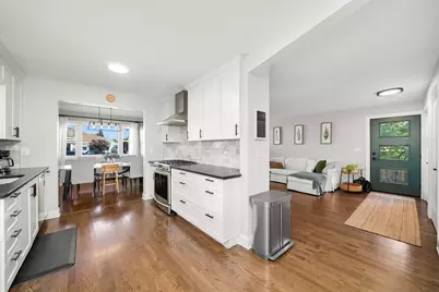 3801 W Sherwin Avenue, Lincolnwood, IL 60712 - Photo 8