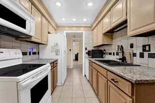 9804 S Karlov Ave, Oak Lawn, IL 60453 - Photo 12