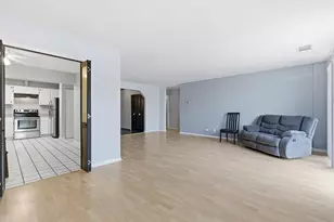 190 S Wood Dale Rd, Wood Dale, IL 60191 - Photo 8