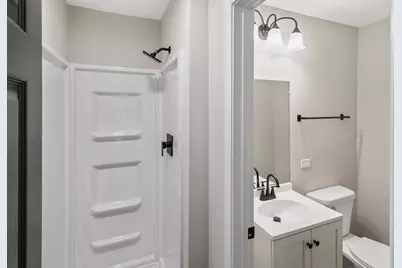 17805 Dogwood Lane, Hazel Crest, IL 60429 - Photo 10