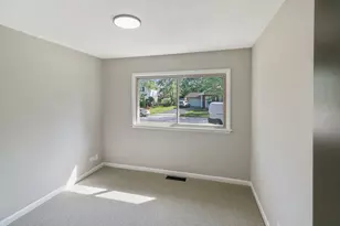 17805 Dogwood Ln, Hazel Crest, IL 60429 - Photo 14