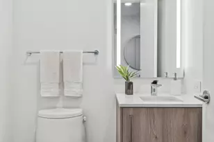 211 N Harbor Dr, Chicago, IL 60601 - Photo 20