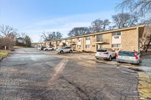 500 Chase Dr, Clarendon Hills, IL 60514 - Photo 40