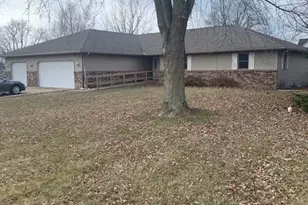 504 Harvey Road, Downs, IL 61736 - Photo 2
