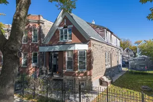 1645 N Monticello Ave, Chicago, IL 60647 - Photo 2