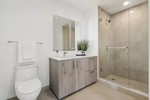 211 N Harbor Dr, Chicago, IL 60601 - Photo 28