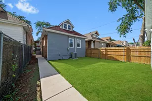 8033 S Harvard Ave, Chicago, IL 60620 - Photo 22