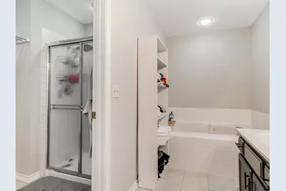 [Address not provided], Naperville, IL 60563 - Photo 22