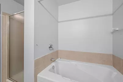 3100 Town Square Drive #204, Rolling Meadows, IL 60008 - Photo 12