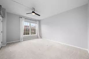 3100 Town Square Dr, Rolling Meadows, IL 60008 - Photo 10