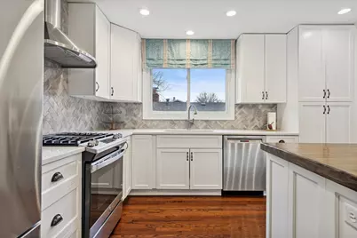 1351 Brentwood Lane, Wheaton, IL 60189 - Photo 8