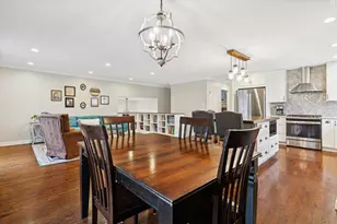 1351 Brentwood Ln, Wheaton, IL 60189 - Photo 12