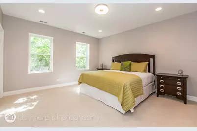 806 S Oakley Boulevard, Chicago, IL 60612 - Photo 26