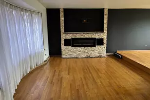 838 E 163rd Pl, South Holland, IL 60473 - Photo 2