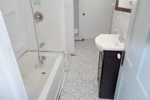 304 N 4th St, Oregon, IL 61061 - Photo 10